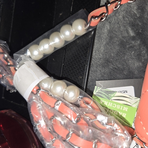 Coral Quilted Crossbody Phone Bag - Picture 7 of 7